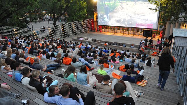В кино без билета: в Санкт-Петербурге в сентябре пройдут бесплатные показы фильмов