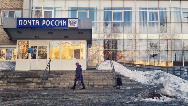 «Возьмите талон и ожидайте»: почему на Почте России в Петербурге вечные очереди