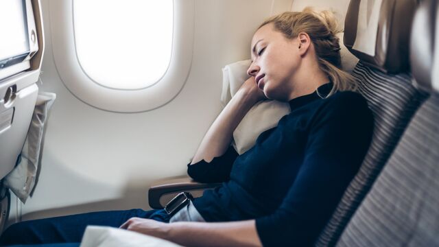 Перелеты перестали быть мучительными: делюсь с вами простыми секретами — больше не страдаю