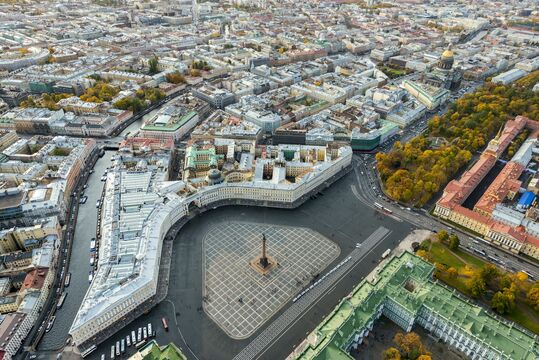 Музыка Шостаковича, тайны «Манежа» и гости из города-побратима: что происходит на Культурном форуме в Петербурге