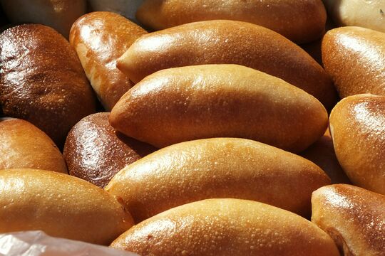 Сытно, вкусно и всего за 300 рублей: секретные места Петербурга, где можно недорого поесть