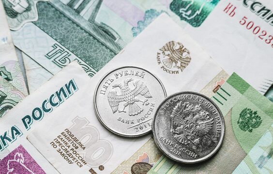 С 1 июля пенсионерам начнут платить больше: кто получит прибавку до 9 тысяч рублей