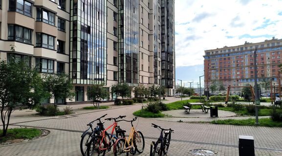 От 85 до 180 тысяч в месяц: во сколько на самом деле обойдется новостройка в Петербурге семье с двумя детьми