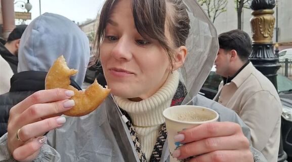 Не только пышки на Большой Конюшенной: топ-5 блюд в Питере, которые просто обязан попробовать каждый турист