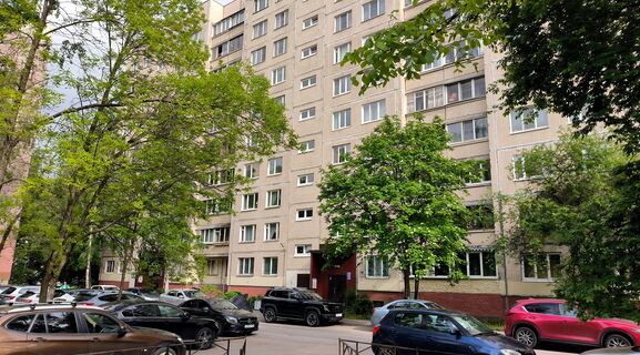 Парковка во дворах Петербурга: что изменилось с 5 июля и за что теперь можно получить штраф