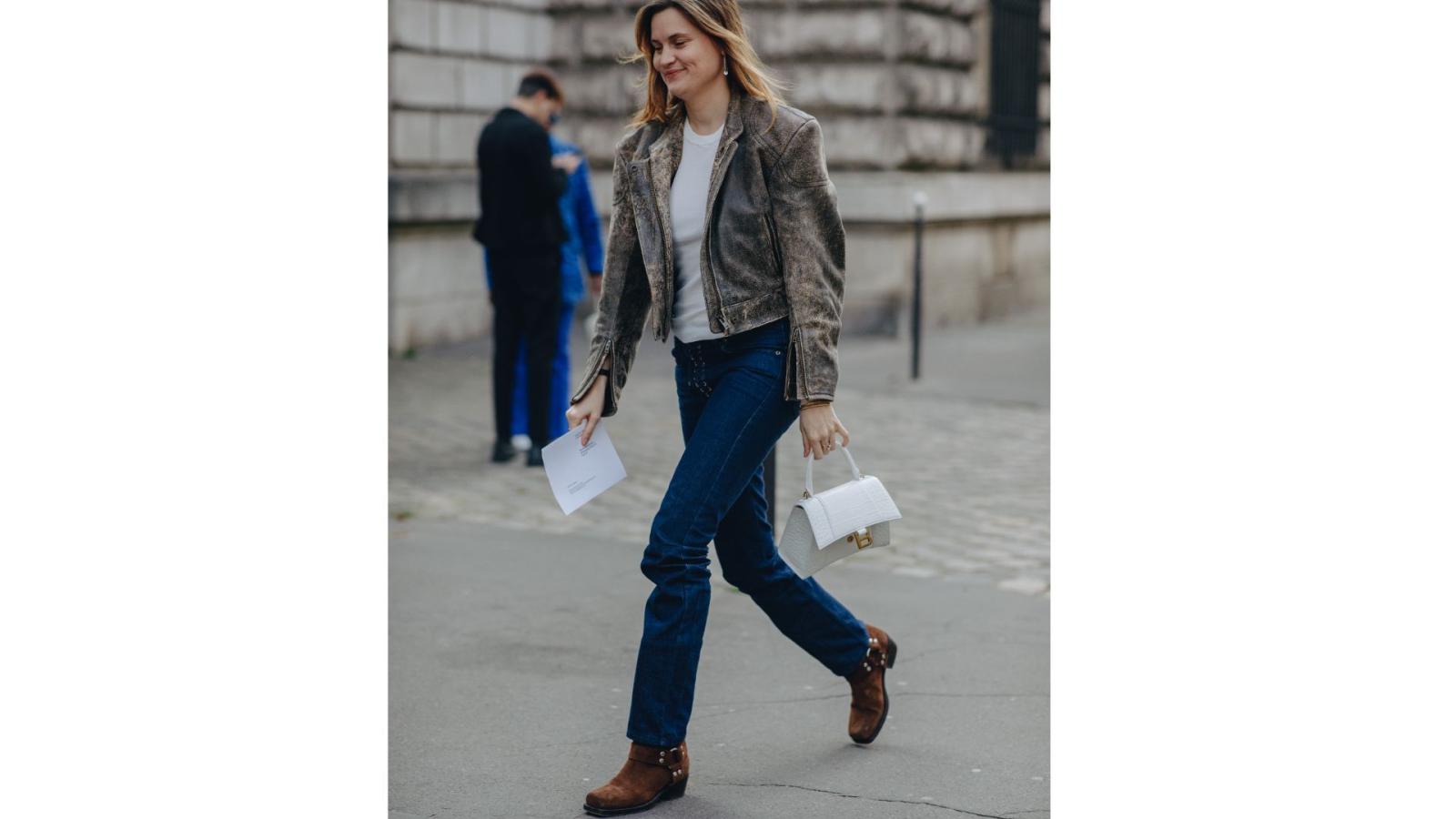 Эти джинсы обожают француженки: любая дама в них выглядит как королева - image 1