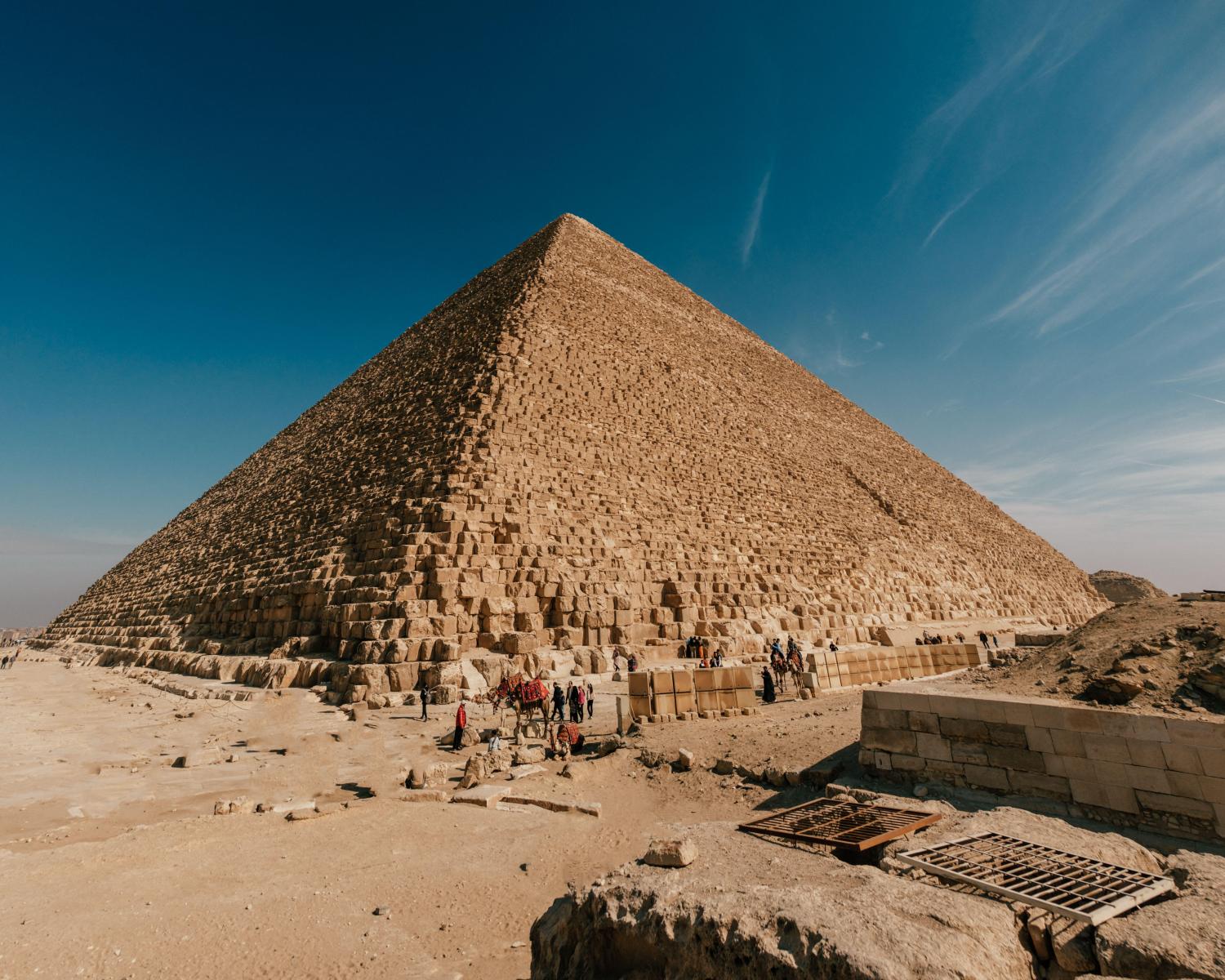 Штраф или депортация из страны: чего нельзя делать туристам в Египте - image 1