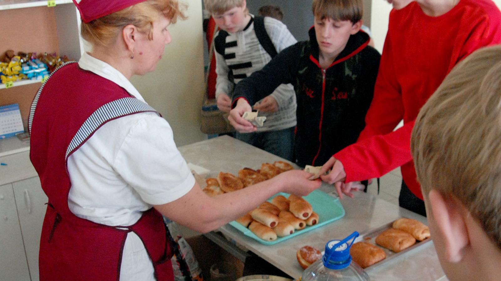 Петербургская прокуратура заинтересовалась организацией питания в школах на фоне массовых нарушений - image 2
