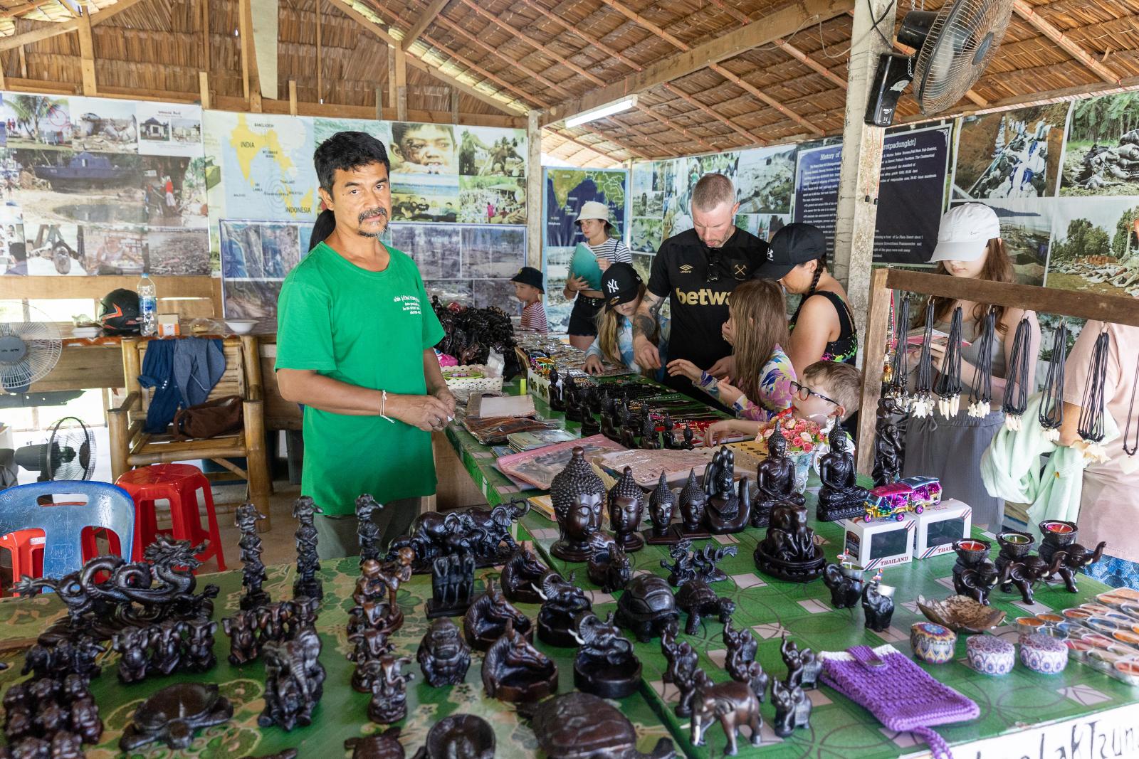 Тайцы теперь считают русских туристов злейшими врагами: вот в чем причина - image 1