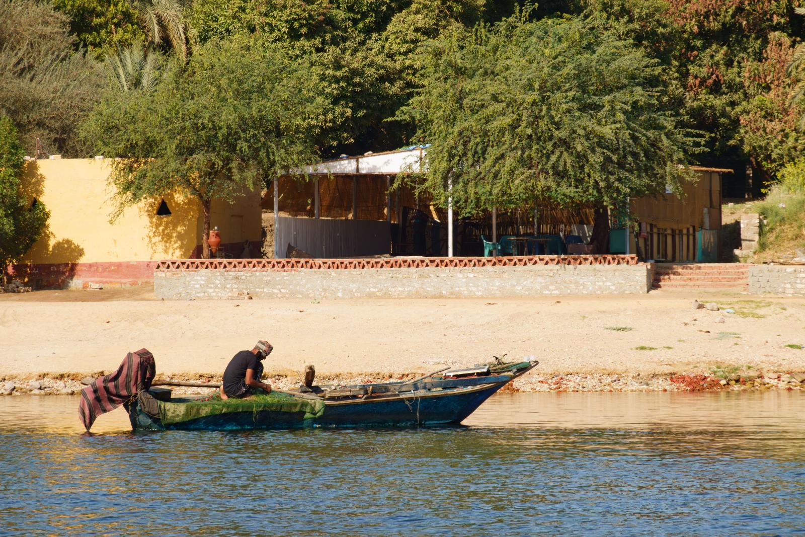 Не плавать в Ниле и не карабкаться на пирамиды: чего нельзя делать туристам в Египте - image 4