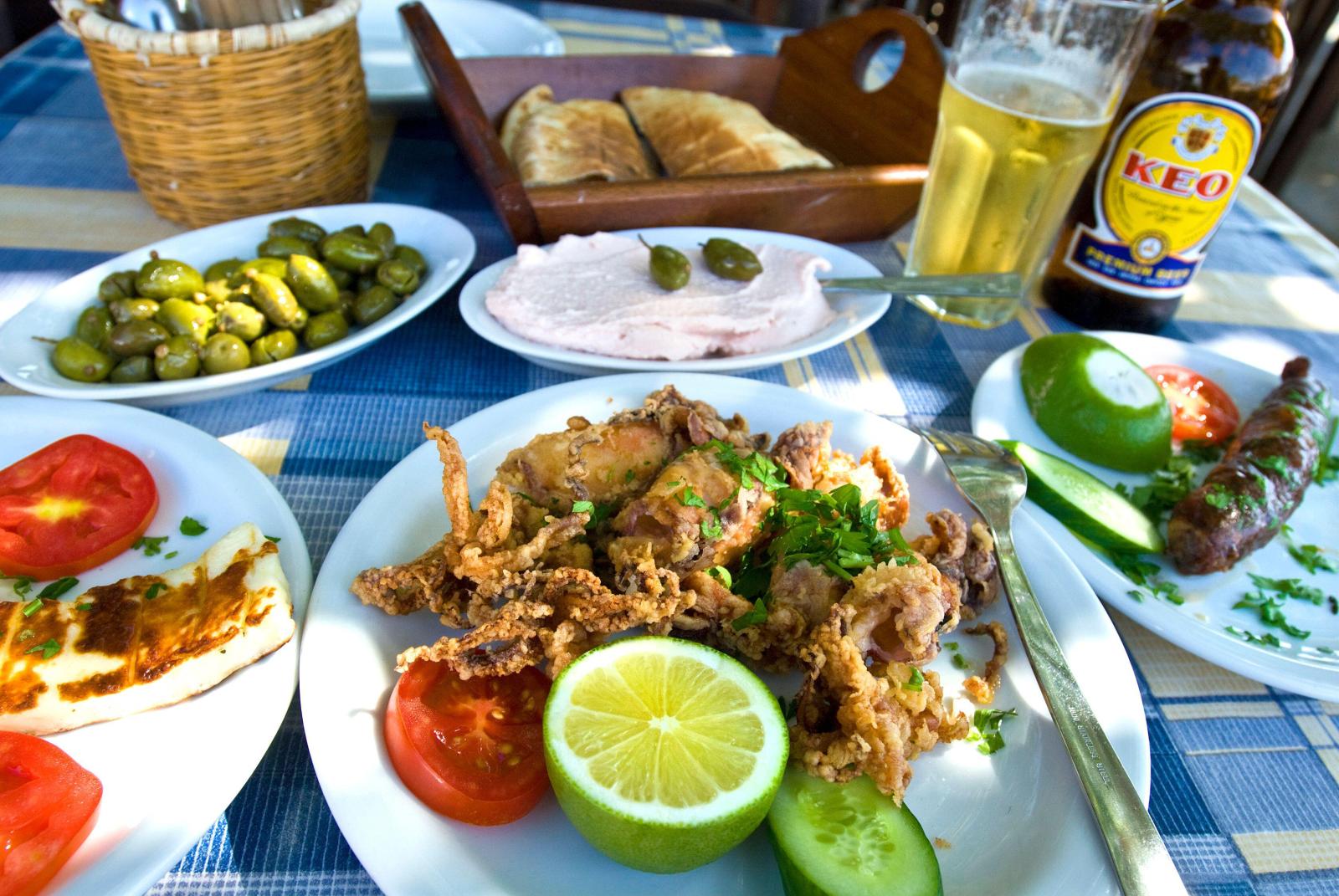 Традиционная закуска Мезе, Кипр
