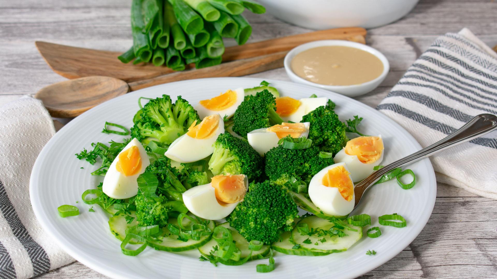 Вопрос закрыт раз и навсегда: можно ли есть яйца с кровяным сгустком внутри