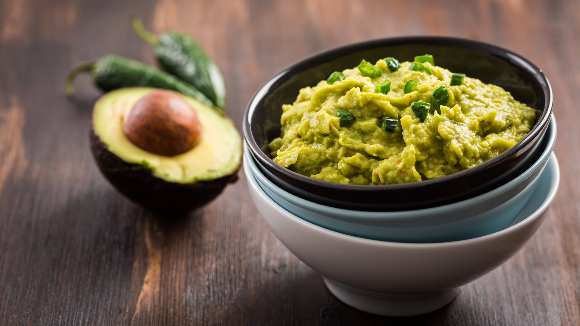 Мексиканский соус гуакамоле к мясу: готовится за 5 минут, а вкус как в ...