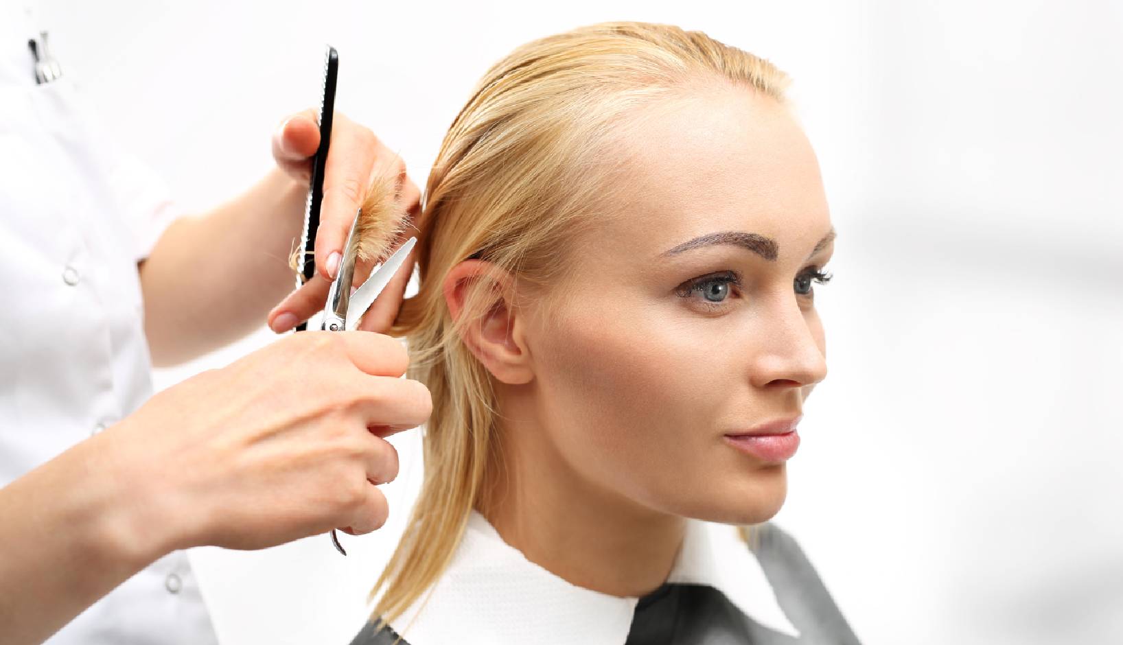 Недовольный клиент в парикмахерской. Горшок на голове стрижка. Ошибки парикмахеров. Парикмахерская для мужчин. Ошибки парикмахеров.