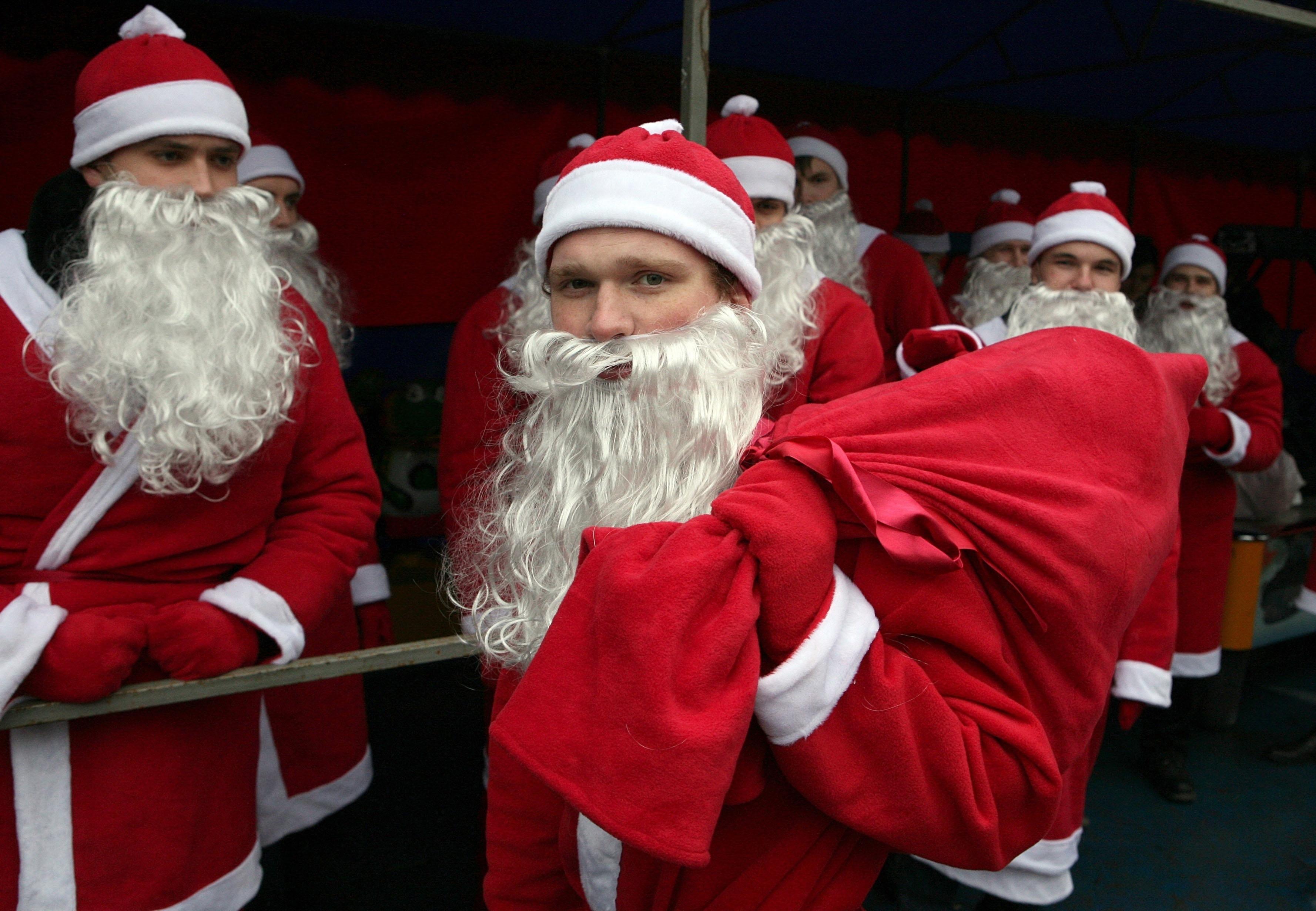 В Петербурге задержали Дед Мороза: с собой были вовсе не подарки для ...