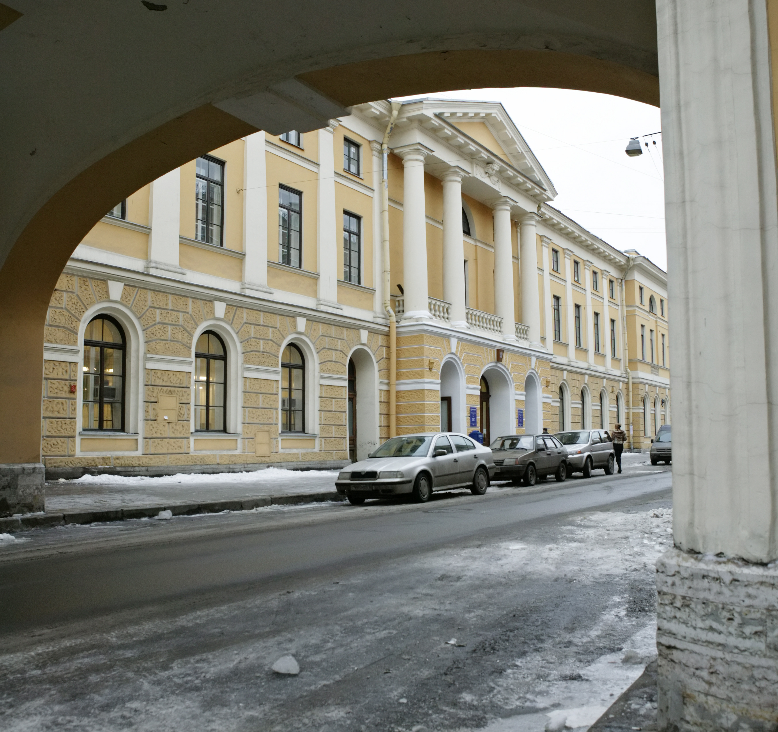 Спасут ли отель и рестораны Главпочтамт? Что будет с историческим зданием в центре Петербурга